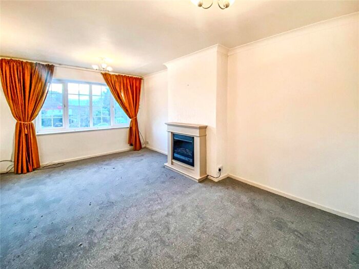 2 Bedroom Flat To Rent In Stockport Road, Marple, Stockport, SK6