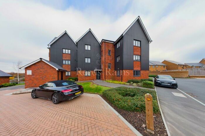 2 Bedroom Apartment To Rent In Amsterdam Way, Northfleet, Gravesend, Kent, DA11