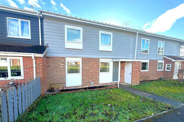 3 Bedroom Terraced House For Sale In Warwick Road, Basingstoke, Hampshire, RG23