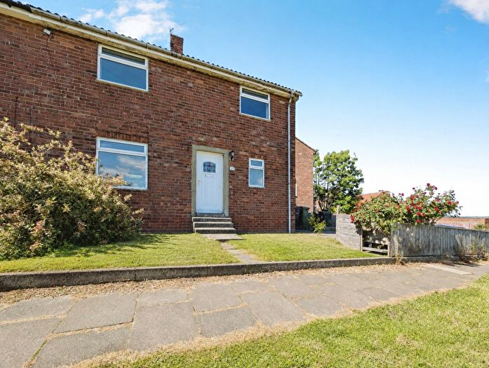 2 Bedroom Semi-Detached House For Sale In Morris Road, Whickham, Newcastle Upon Tyne, NE16