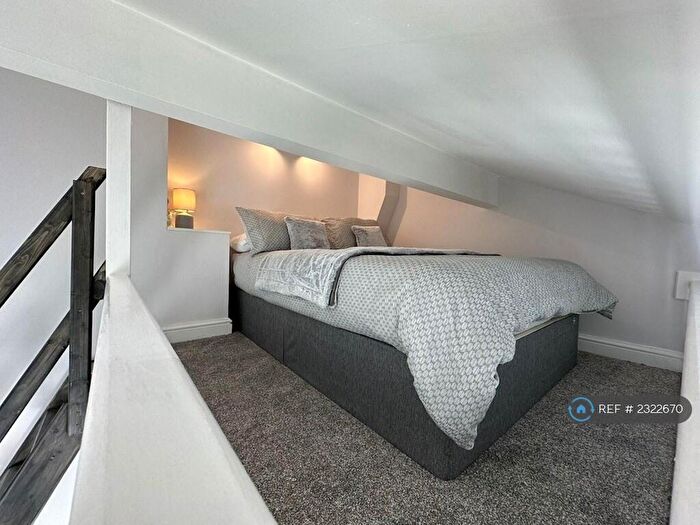 1 Bedroom Flat To Rent In Bolton, Bolton, BL1