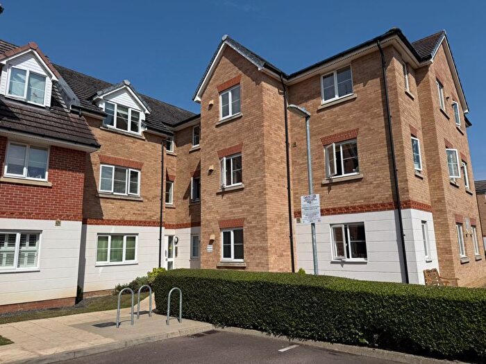 2 Bedroom Flat To Rent In Monarch Way, Leighton Buzzard, LU7