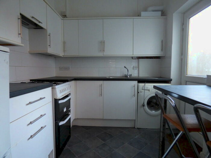 2 Bedroom Flat To Rent In Fourth Avenue, Heaton, NE6