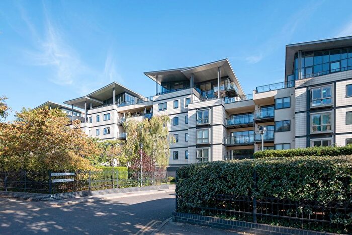 2 Bedroom Flat For Sale In Riverside Place, Cambridge, CB5