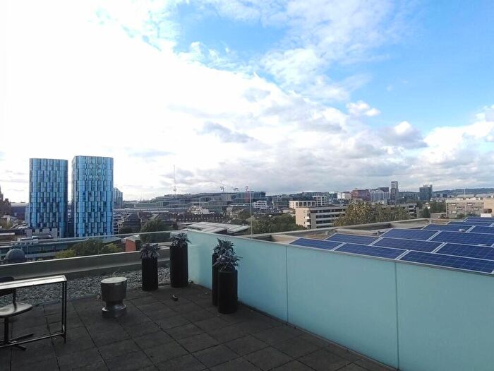 2 Bedroom Apartment To Rent In Rodney Street, London, N1