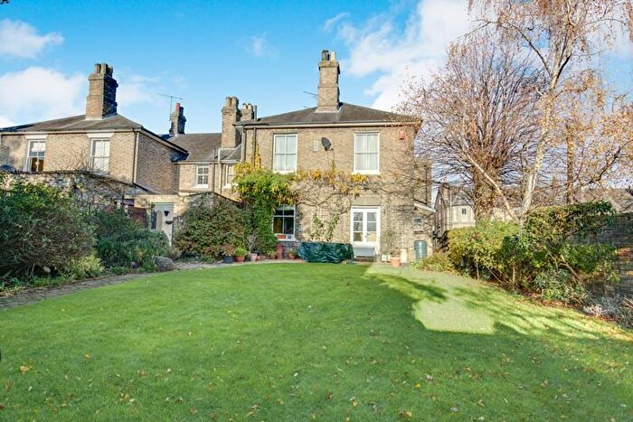 4 Bedroom Semi Detached House For Sale In Anglesea Road, Ipswich, IP1