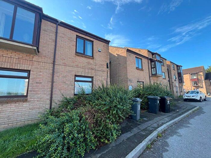 2 Bedroom Apartment To Rent In Rose Green Close, Bristol, BS5