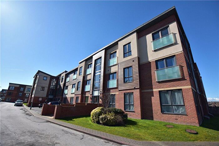 2 Bedroom Apartment To Rent In Pullman House, Tudor Way, Beeston, Leeds, LS11