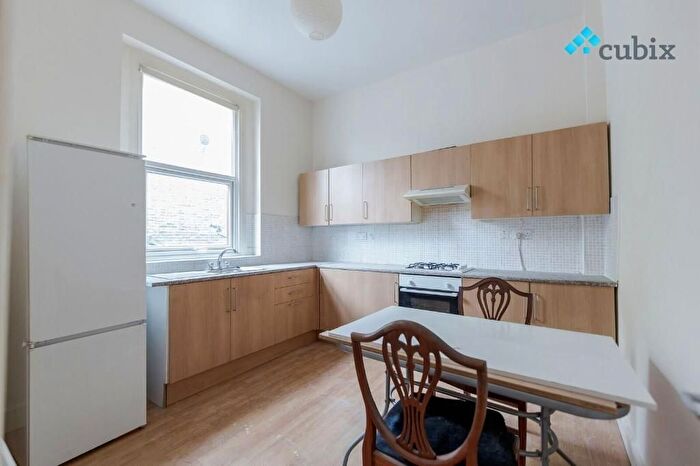 2 Bedroom Flat To Rent In Lee High Road, London, SE13