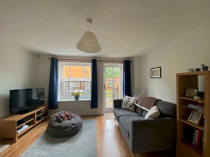 2 Bedroom House To Rent In The Beeches, Bradley Stoke, BS32