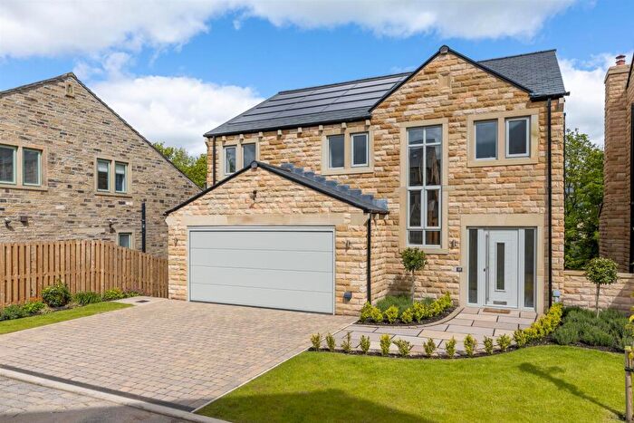 5 Bedroom Detached House For Sale In West Nab View, Meltham, HD9