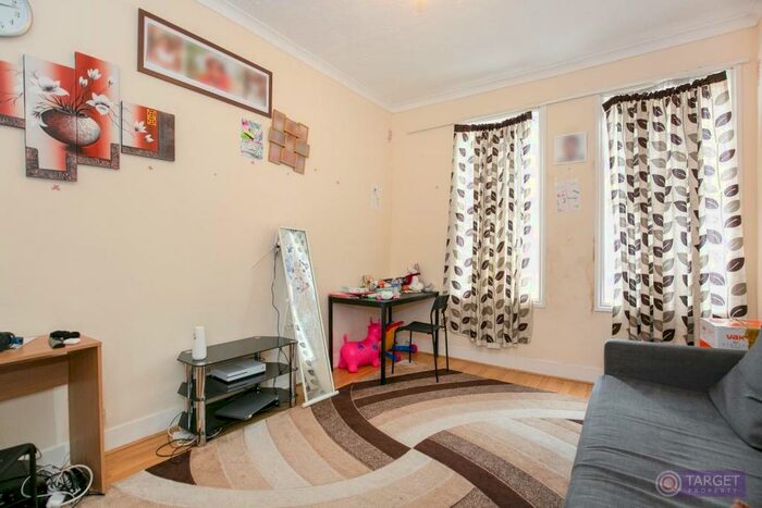 2 Bedroom Flat To Rent In Church Street, Edmonton, N9