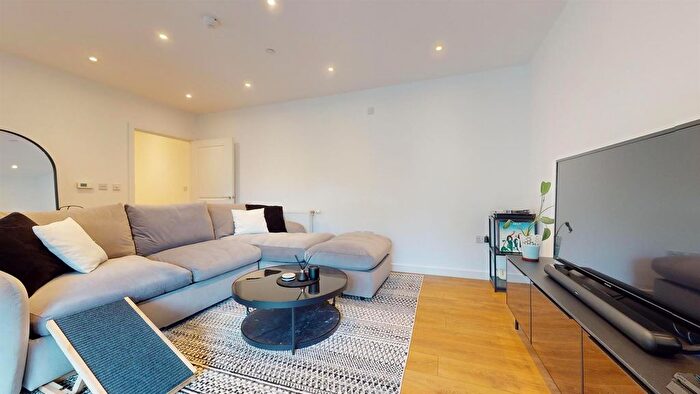 1 Bedroom Flat To Rent In Mahindra Way, London, E6