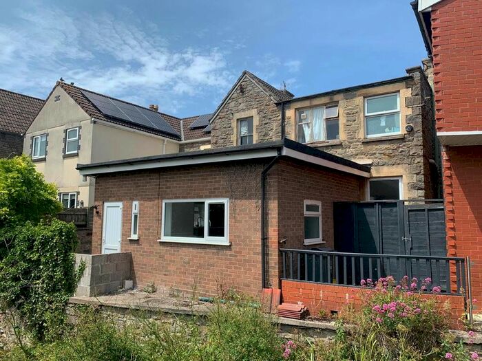 2 Bedroom Flat To Rent In Old Street, Clevedon, North Somerset, BS21