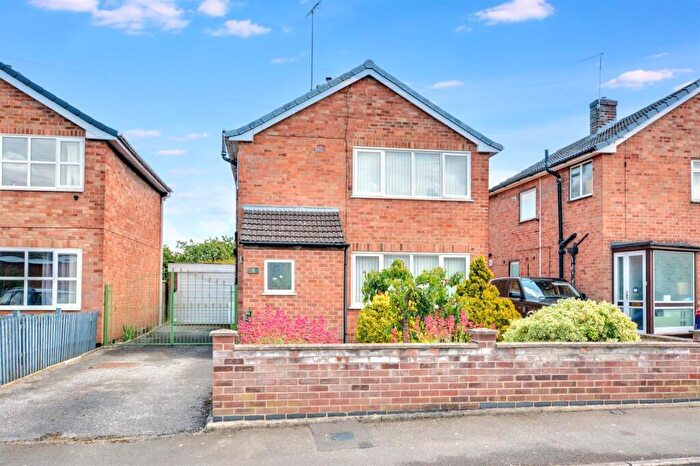 3 Bedroom Detached House For Sale In Routh Avenue, Castle Donington, DE74