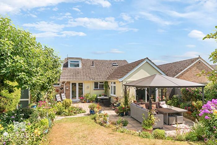 3 Bedroom Detached House For Sale In Sandford Road, Wareham, BH20