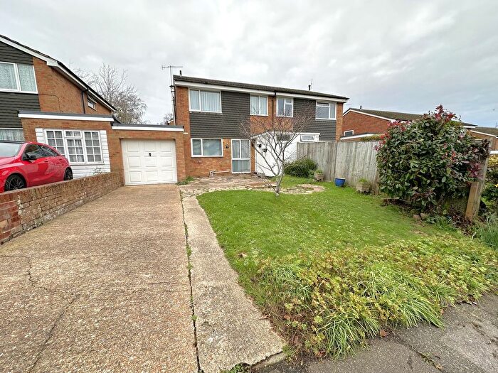 3 Bedroom Terraced House To Rent In Watergate, Bexhill-On-Sea, TN39