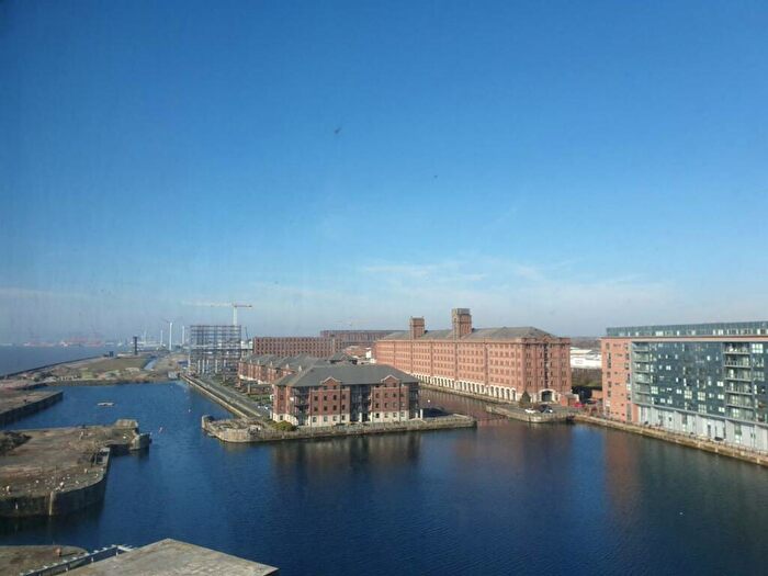 2 Bedroom Apartment For Sale In Alexandra Tower, Liverpool, L3