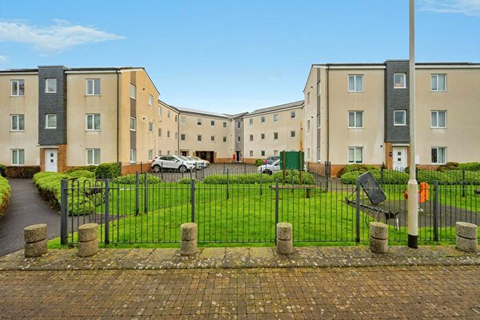 2 Bedroom Flat For Sale In Boundary Place, Plymouth, Devon, PL6