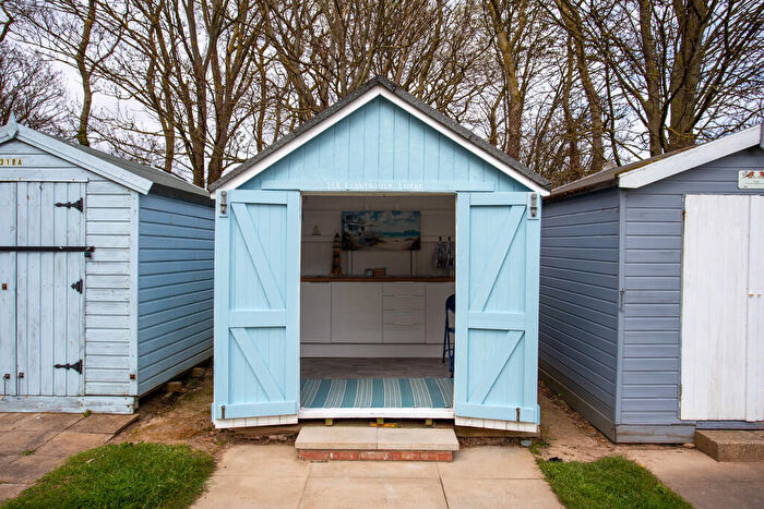 Chalet For Sale In Beach Hut, IP11