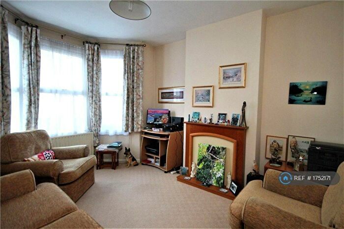 3 Bedroom Terraced House To Rent In Arundel Road, Croydon, CR0