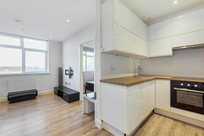 1 Bedroom Flat To Rent In Buckingham Street, Aylesbury, HP20