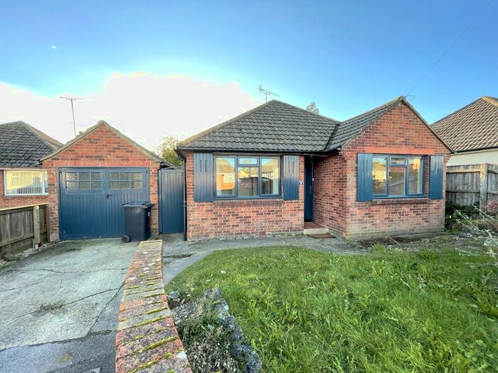 3 Bedroom Bungalow To Rent In Victoria Road, Gillingham, SP8