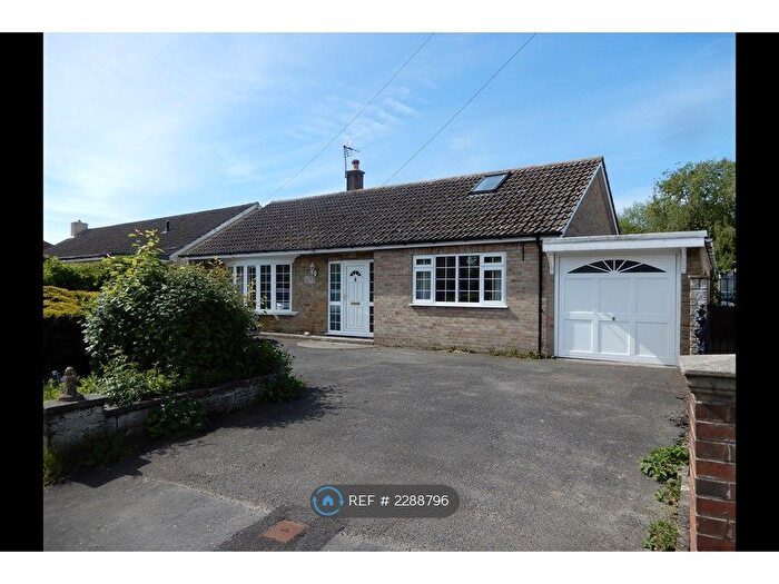 3 Bedroom Bungalow To Rent In Le Villa, Bolton, York, YO41
