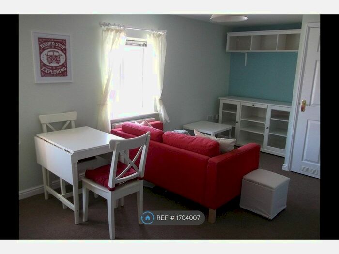 1 Bedroom Maisonette To Rent In Memnon Court, Colchester, CO2