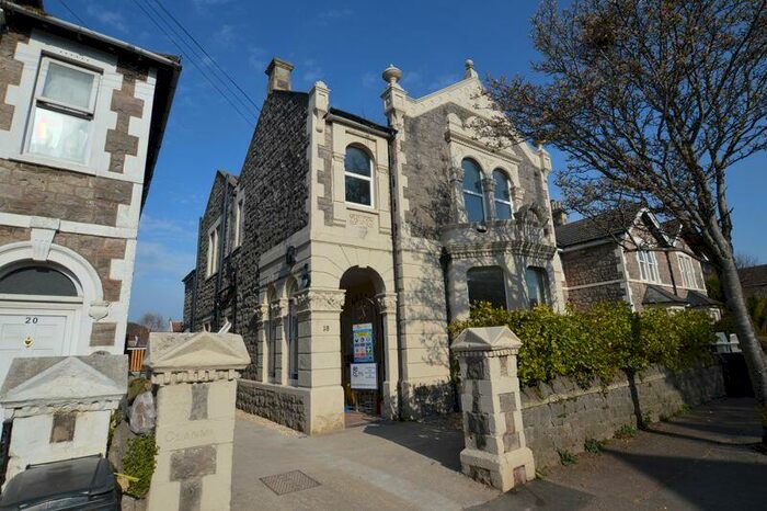 2 Bedroom Apartment To Rent In Whitecross Road, Weston-Super-Mare, BS23