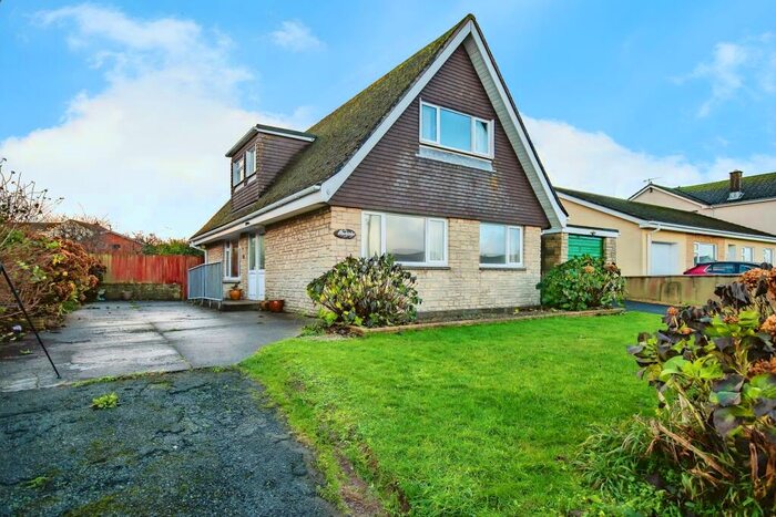 5 Bedroom Bungalow For Sale In Guilderoy Road, Hundleton, Pembroke, Pembrokeshire, SA71