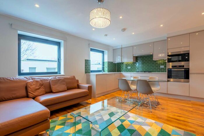 1 Bedroom Flat To Rent In Clarendon Road, London, W11