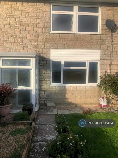 3 Bedroom Terraced House To Rent In Furlands, Portland, DT5