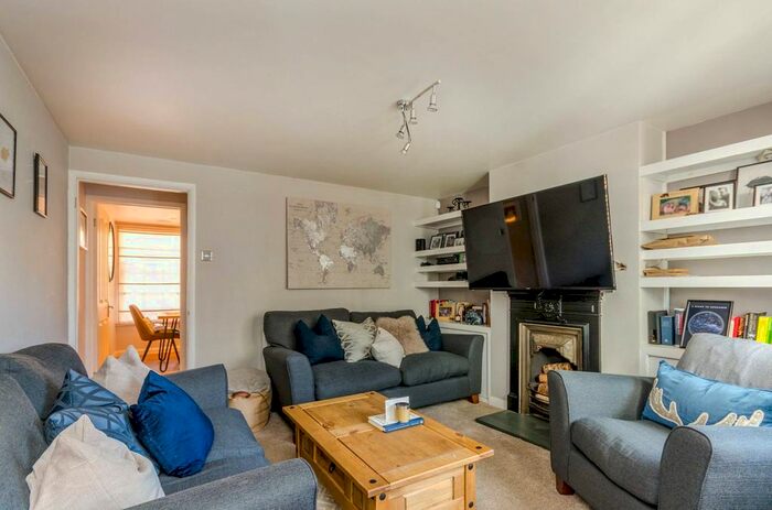 3 Bedroom Semi-Detached House To Rent In Stoke Road, Guildford, GU1