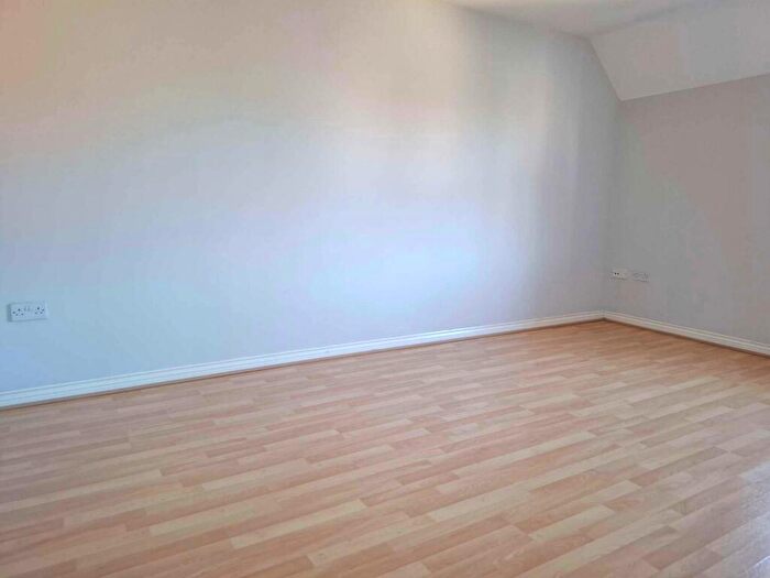 2 Bedroom Apartment To Rent In Woodley Green, Witney, Oxfordshire, OX28