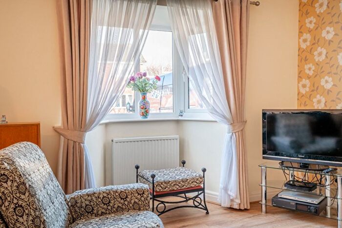 3 Bedroom Detached Bungalow For Sale In Carnoustie Close, York, YO26