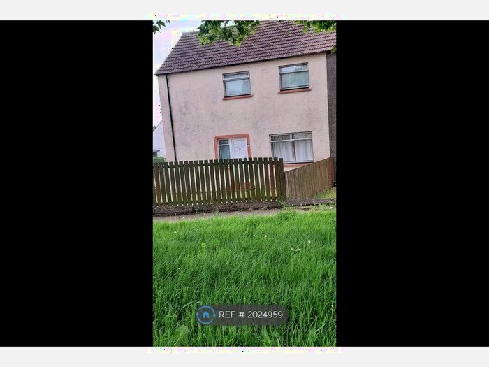 3 Bedroom Semi-Detached House To Rent In Hyslop Road, Stevenston, KA20