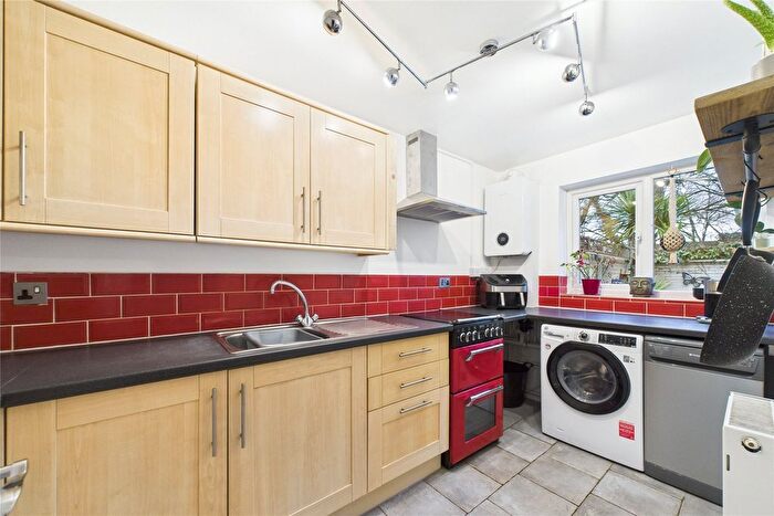 1 Bedroom Maisonette To Rent In Greenham Wood, Bracknell, Berkshire, RG12