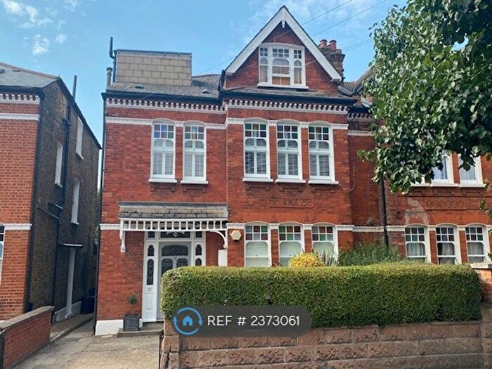 2 Bedroom Flat To Rent In Bushnell Road, London, SW17