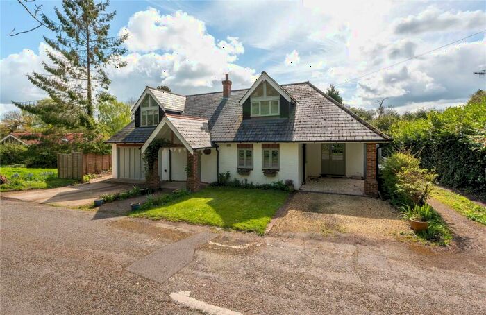 4 Bedroom Detached House For Sale In Gadbrook Road, Betchworth, Surrey, RH3