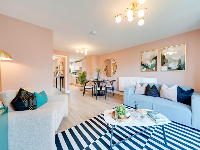 2 Bedroom Semi-Detached House For Sale In Greenham Road, Newbury, Berkshire, RG14