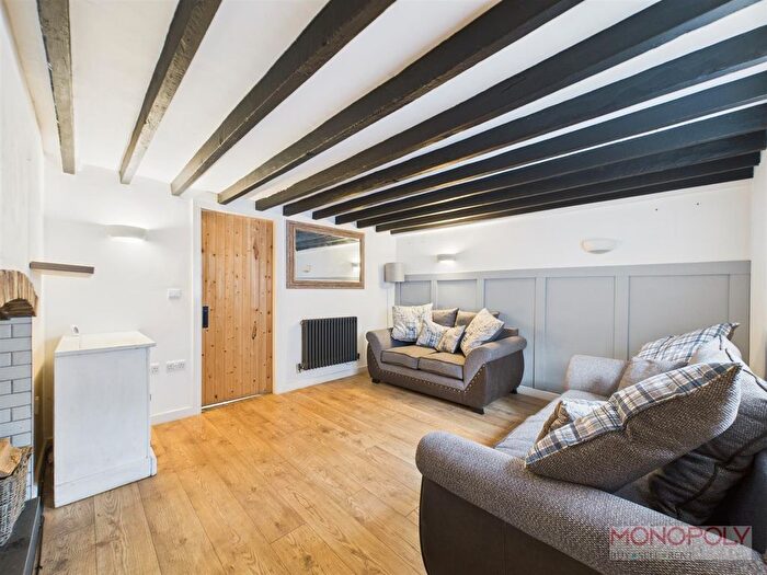 2 Bedroom Cottage For Sale In Wrexham Road, Marchwiel, Wrexham, LL13