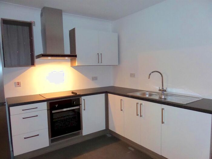 Studio To Rent In Sutherland Avenue, Hayes, Middlesex UB3