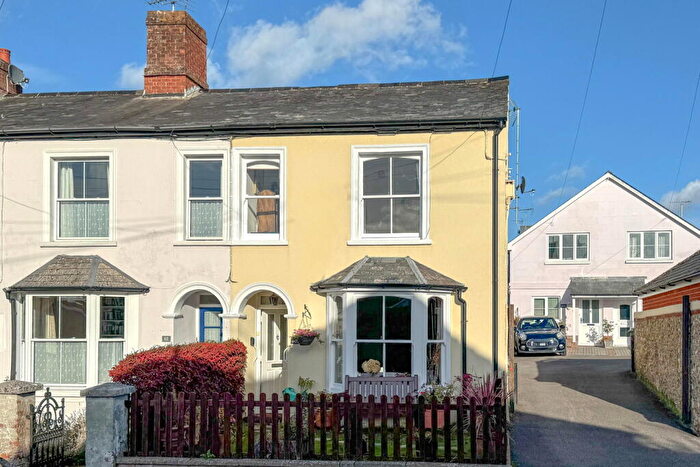 2 Bedroom End Of Terrace House For Sale In The Dean, Alresford, SO24