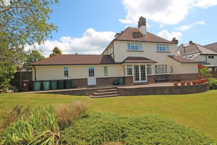 4 Bedroom Detached House For Sale In Willingdon Road, Eastbourne, BN21