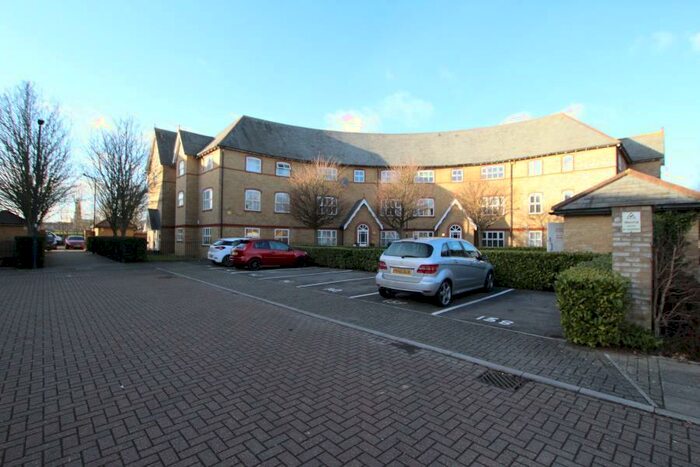 2 Bedroom Apartment To Rent In Chamberlayne Ave, Wembley, HA9