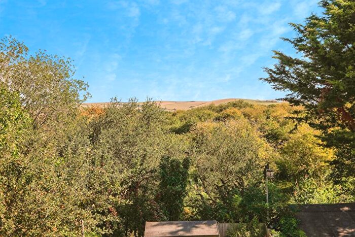 3 Bedroom End Of Terrace House For Sale In Lewes Road, Newhaven, BN9