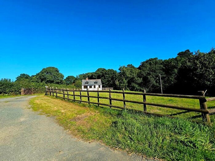 2 Bedroom Bungalow To Rent In Crossgates, Llandrindod Wells, Powys, LD1