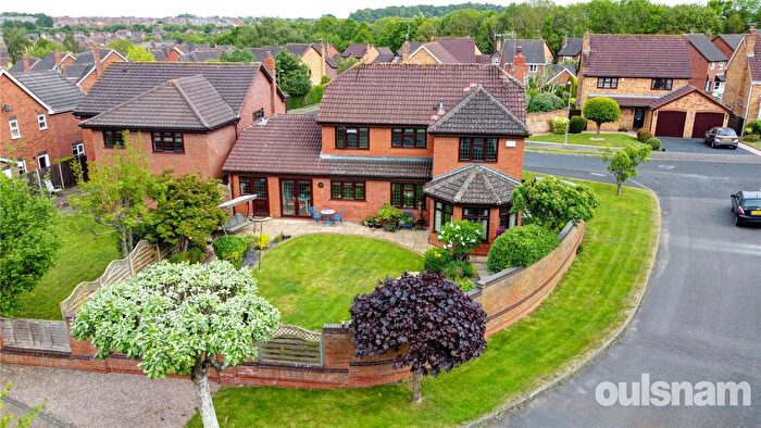 4 Bedroom Detached House For Sale In Clifford Road, Droitwich, Worcestershire, WR9