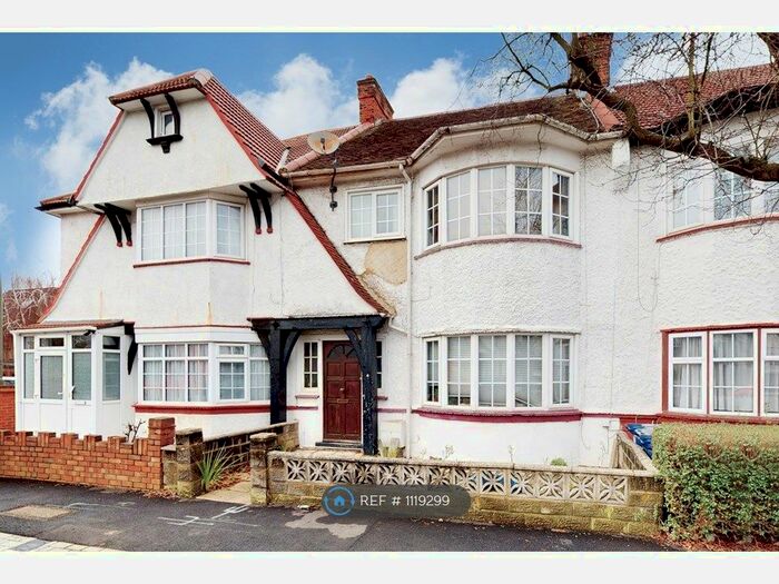 4 Bedroom Terraced House To Rent In Hampstead Gardens, London, NW11